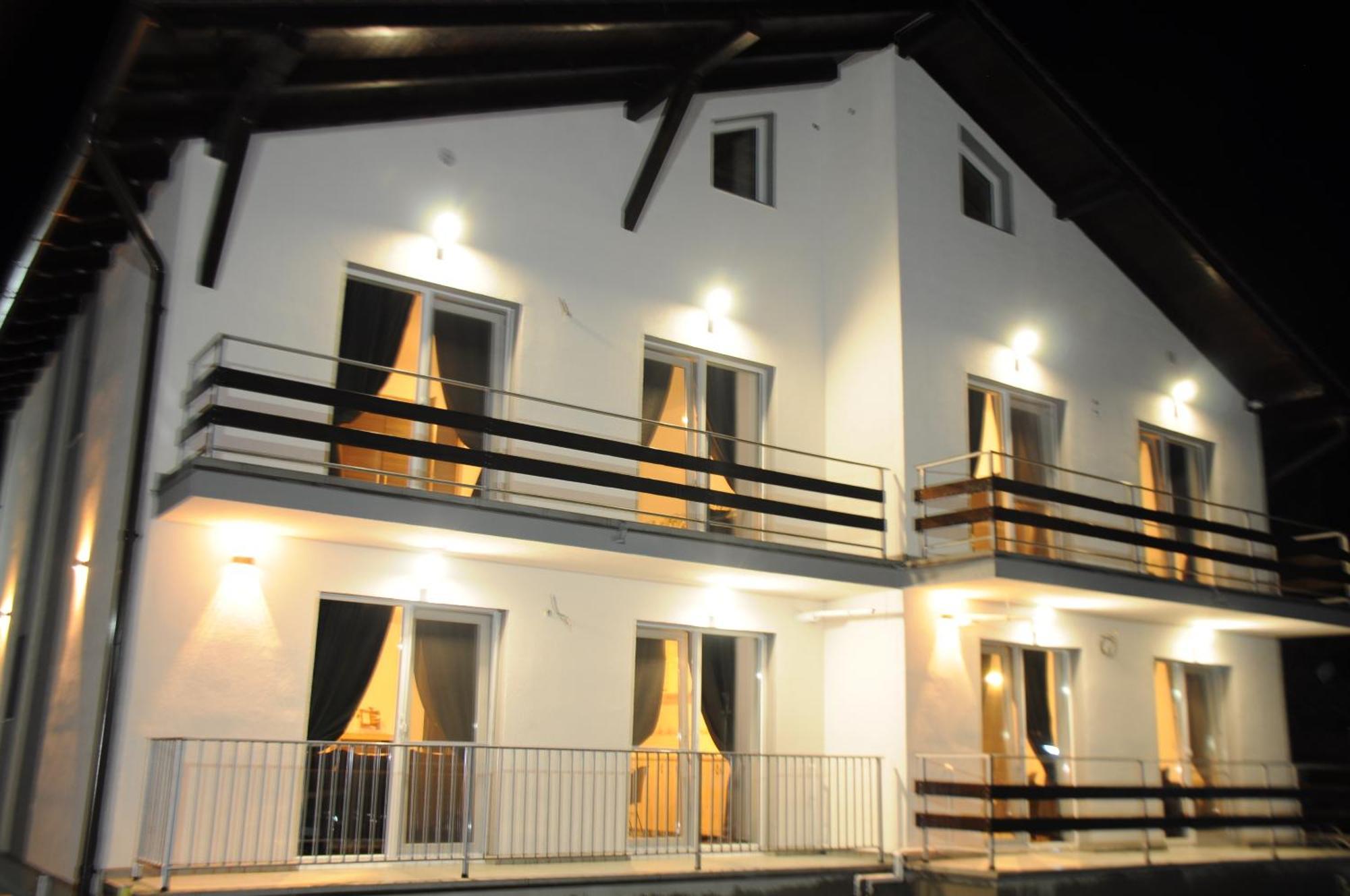 Casa Matei Inn Coresi Brasov Exterior photo